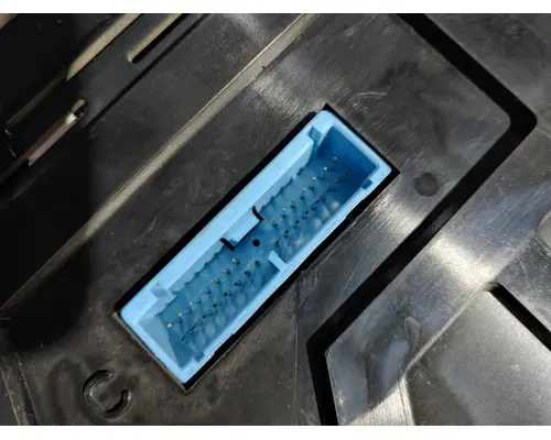 VOLVO VNL Instrument Cluster