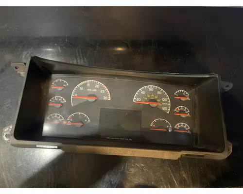 VOLVO VNL Instrument Cluster