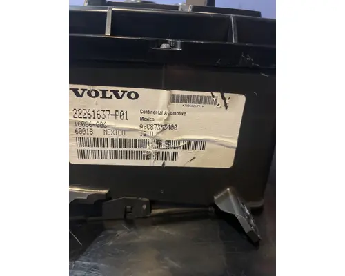 VOLVO VNL Instrument Cluster