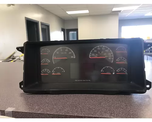VOLVO VNL Instrument Cluster