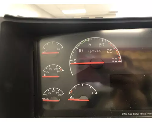 VOLVO VNL Instrument Cluster