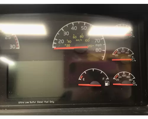 VOLVO VNL Instrument Cluster