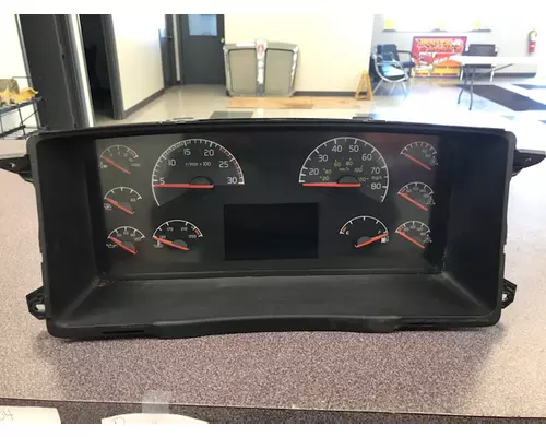 VOLVO VNL Instrument Cluster