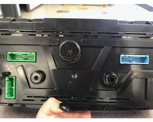 VOLVO VNL Instrument Cluster