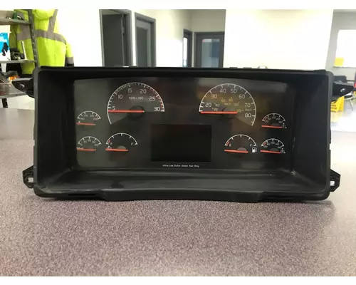 VOLVO VNL Instrument Cluster