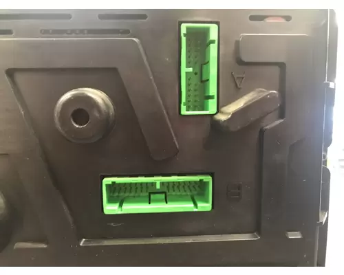 VOLVO VNL Instrument Cluster