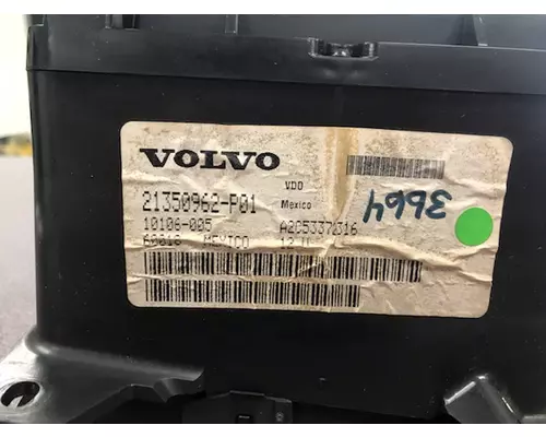 VOLVO VNL Instrument Cluster