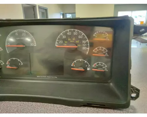 VOLVO VNL Instrument Cluster