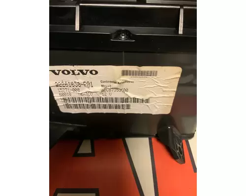 VOLVO VNL Instrument Cluster