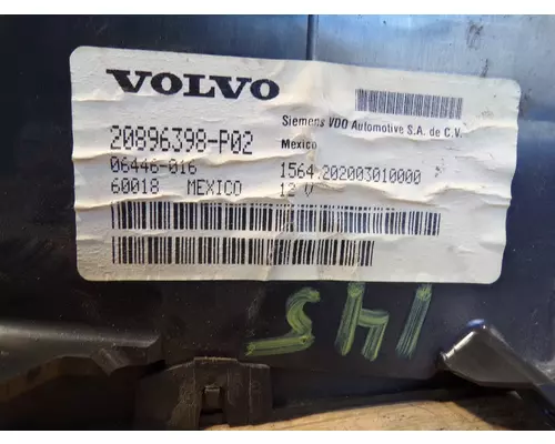 VOLVO VNL Instrument Cluster