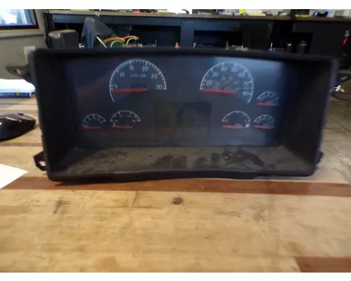 VOLVO VNL Instrument Cluster