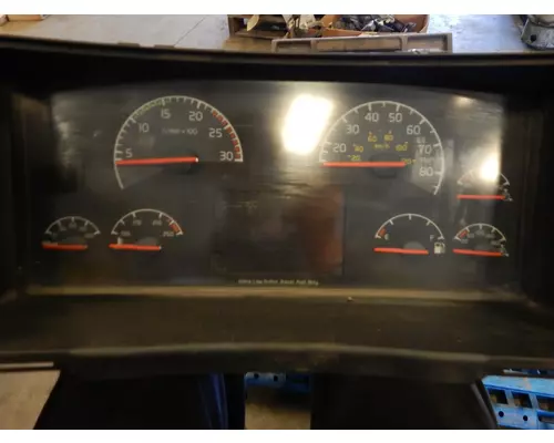 VOLVO VNL Instrument Cluster