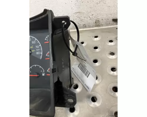 VOLVO VNL Instrument Cluster