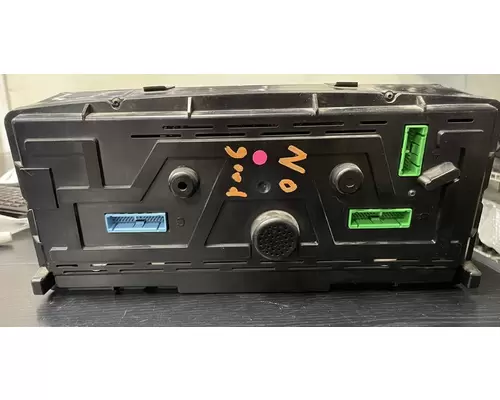 VOLVO VNL Instrument Cluster