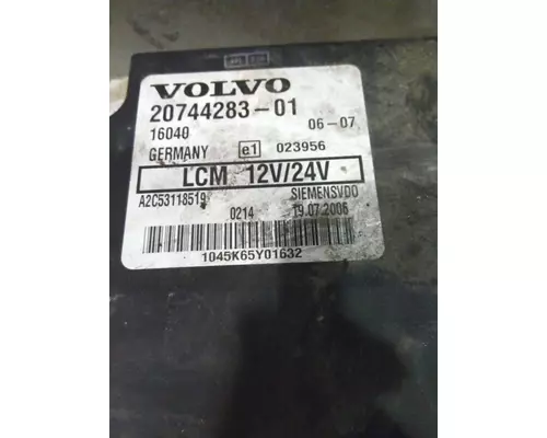 VOLVO VNL LIGHT CONTROL MODULE