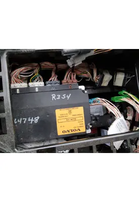 VOLVO VNL LIGHT CONTROL MODULE
