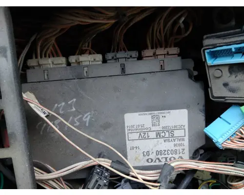VOLVO VNL LIGHT CONTROL MODULE