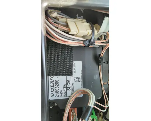 VOLVO VNL LIGHT CONTROL MODULE