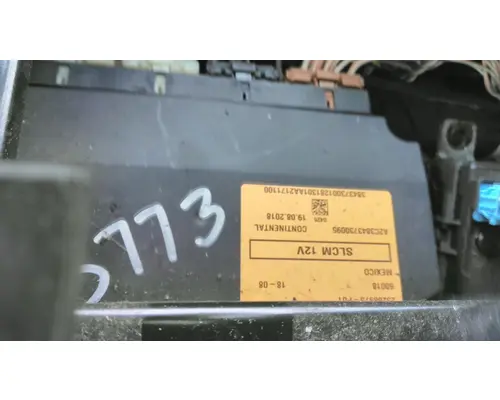 VOLVO VNL LIGHT CONTROL MODULE