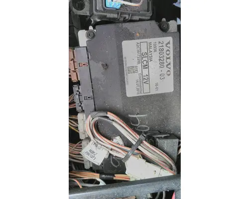 VOLVO VNL LIGHT CONTROL MODULE