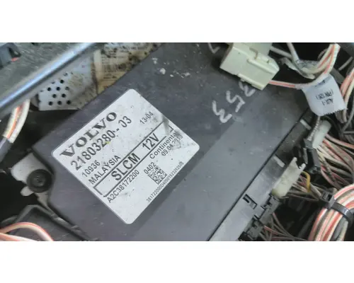 VOLVO VNL LIGHT CONTROL MODULE