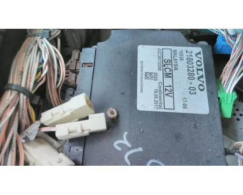 VOLVO VNL LIGHT CONTROL MODULE