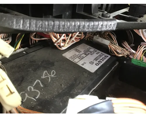 VOLVO VNL LIGHT CONTROL MODULE