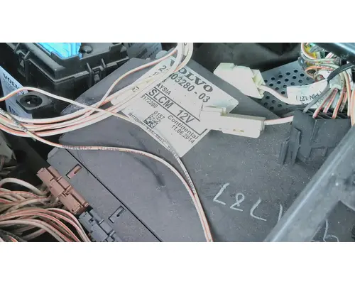 VOLVO VNL LIGHT CONTROL MODULE