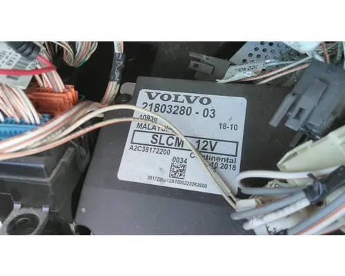 VOLVO VNL LIGHT CONTROL MODULE
