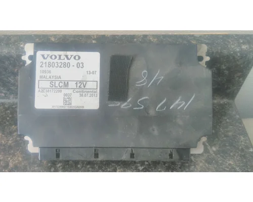 VOLVO VNL LIGHT CONTROL MODULE