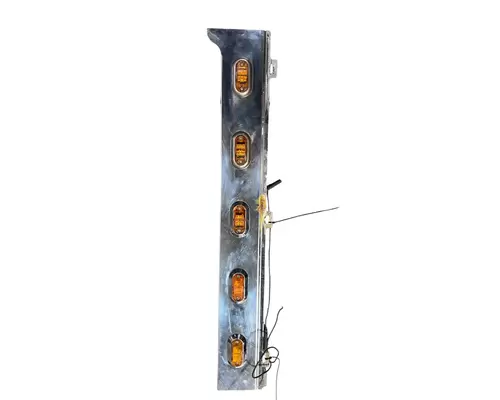 VOLVO VNL LIGHTING