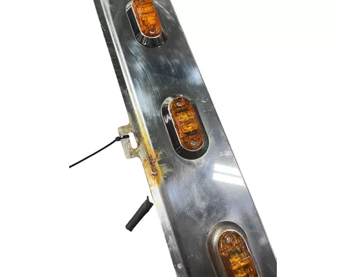 VOLVO VNL LIGHTING