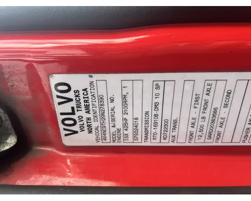 VOLVO VNL Lever