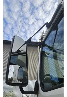 VOLVO VNL MIRROR ASSEMBLY CAB/DOOR