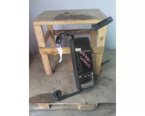 VOLVO VNL MIRROR ASSEMBLY CABDOOR