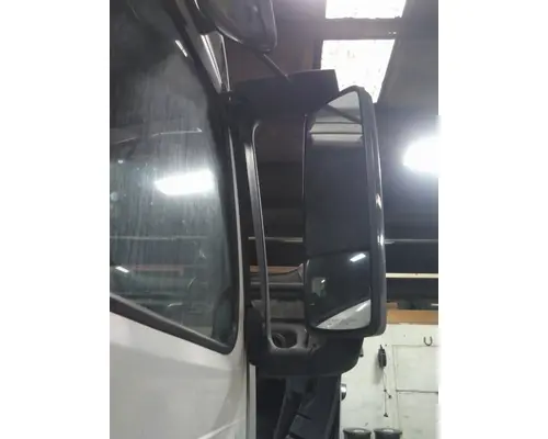VOLVO VNL MIRROR ASSEMBLY CABDOOR
