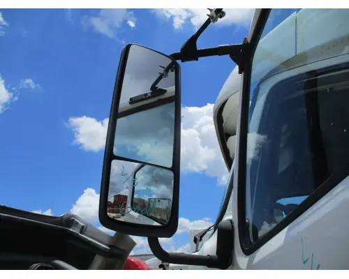 VOLVO VNL MIRROR ASSEMBLY CABDOOR