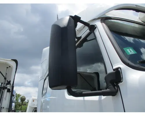 VOLVO VNL MIRROR ASSEMBLY CABDOOR