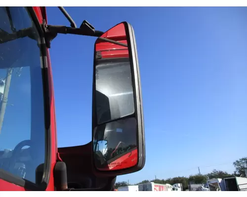 VOLVO VNL MIRROR ASSEMBLY CABDOOR