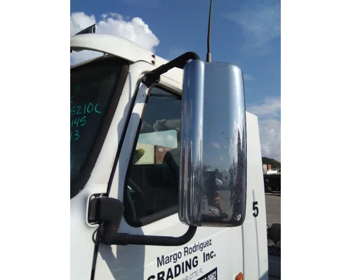 VOLVO VNL MIRROR ASSEMBLY CAB/DOOR