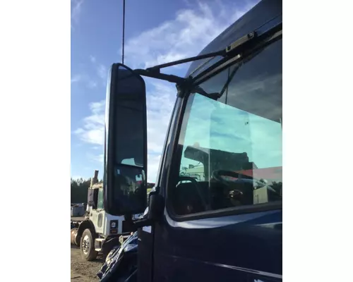 VOLVO VNL MIRROR ASSEMBLY CABDOOR