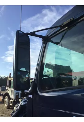 VOLVO VNL MIRROR ASSEMBLY CAB/DOOR