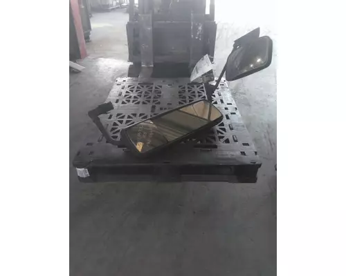 VOLVO VNL MIRROR ASSEMBLY CABDOOR