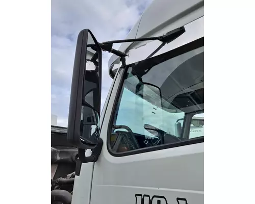 VOLVO VNL MIRROR ASSEMBLY CABDOOR