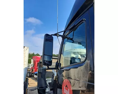 VOLVO VNL MIRROR ASSEMBLY CABDOOR