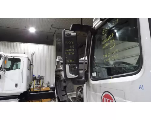 VOLVO VNL MIRROR ASSEMBLY CABDOOR