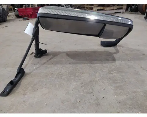 VOLVO VNL MIRROR ASSEMBLY CABDOOR