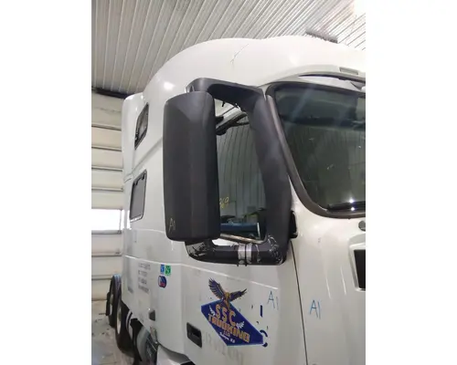 VOLVO VNL MIRROR ASSEMBLY CABDOOR