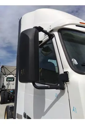 VOLVO VNL MIRROR ASSEMBLY CAB/DOOR