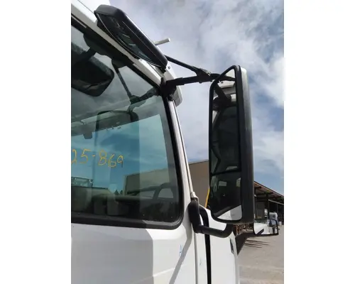 VOLVO VNL MIRROR ASSEMBLY CABDOOR